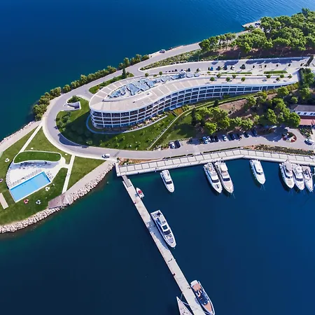 Hotel D-resort 4*
