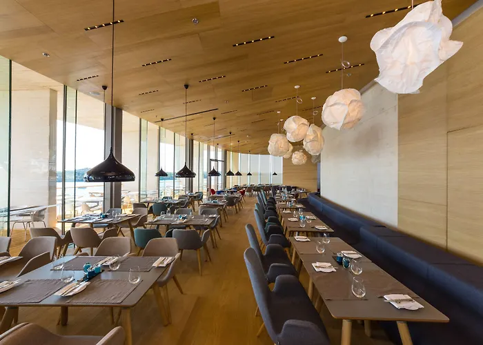 ホテル D-resort シベニク